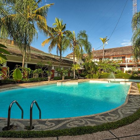 Hotel Montana Dua Malang Exterior foto