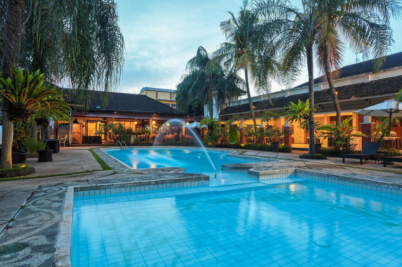 Hotel Montana Dua Malang Exterior foto