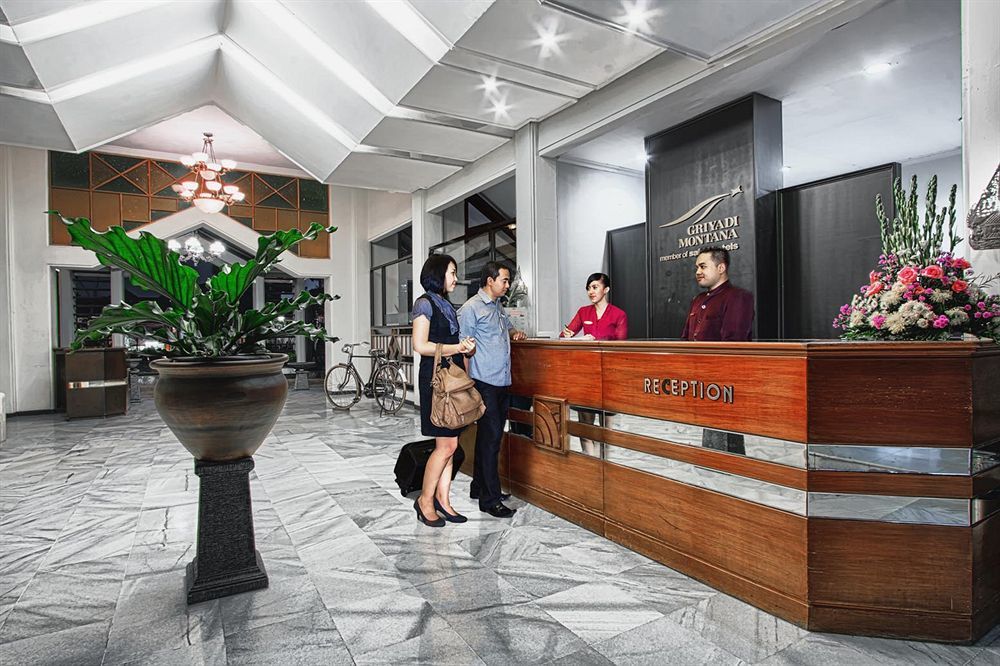 Hotel Montana Dua Malang Exterior foto