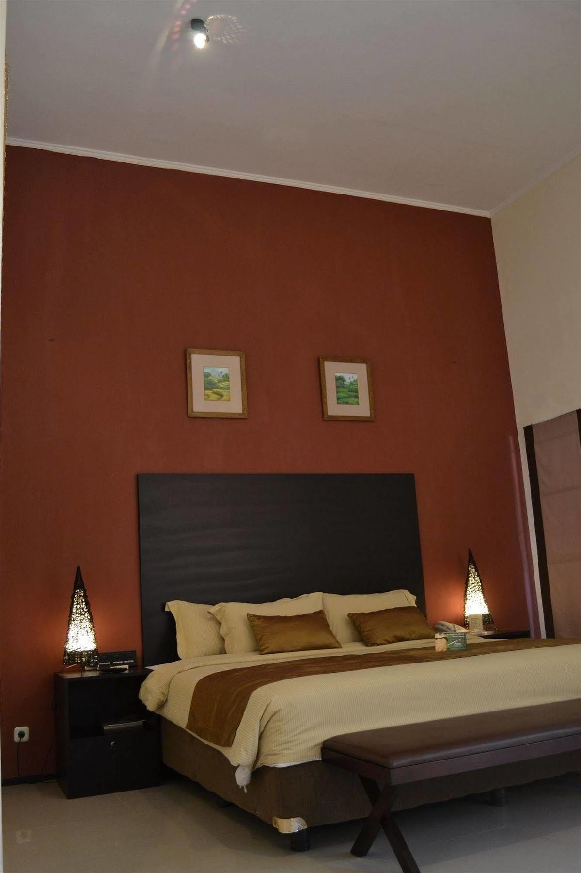 Hotel Montana Dua Malang Exterior foto