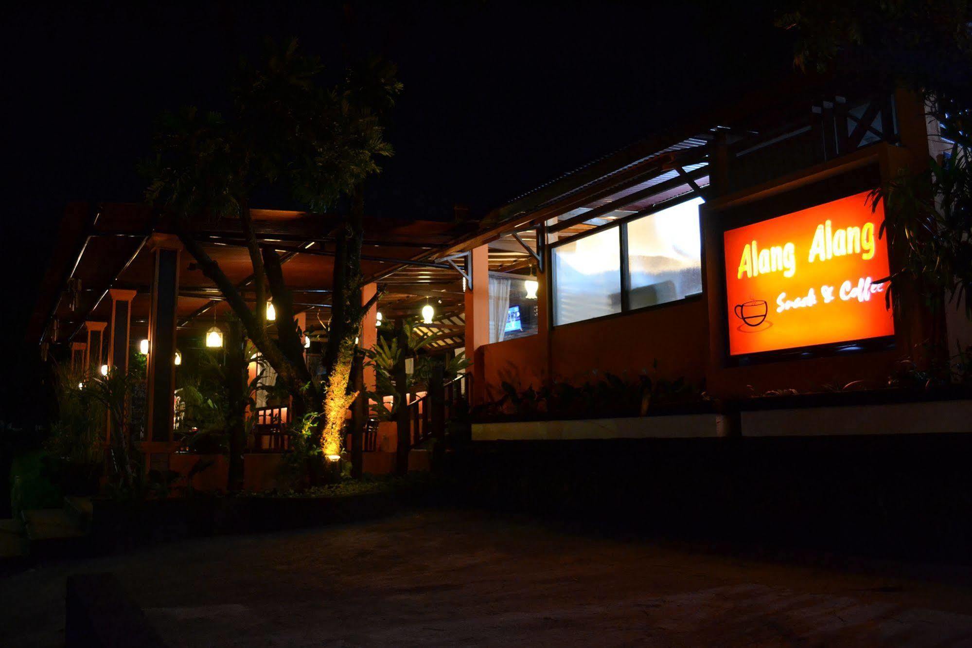 Hotel Montana Dua Malang Exterior foto